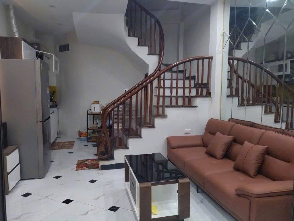 Cho thuê nhà nguyên căn mới kinh koong 269 Ngõ Quỳnh, 35m2 x 5 tầng, 3 ngủ KD onl, ở.. - Ảnh 1